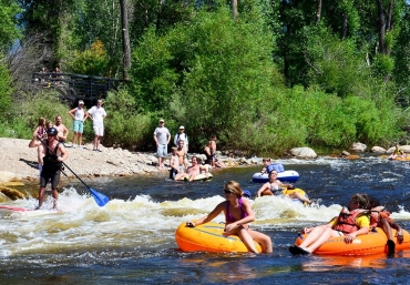 Summertime Fun Tubing the Yampa River